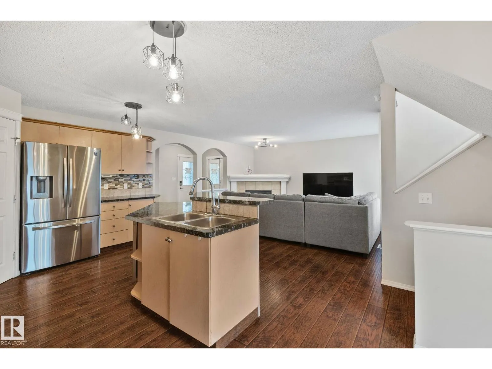 15140 141 ST NW