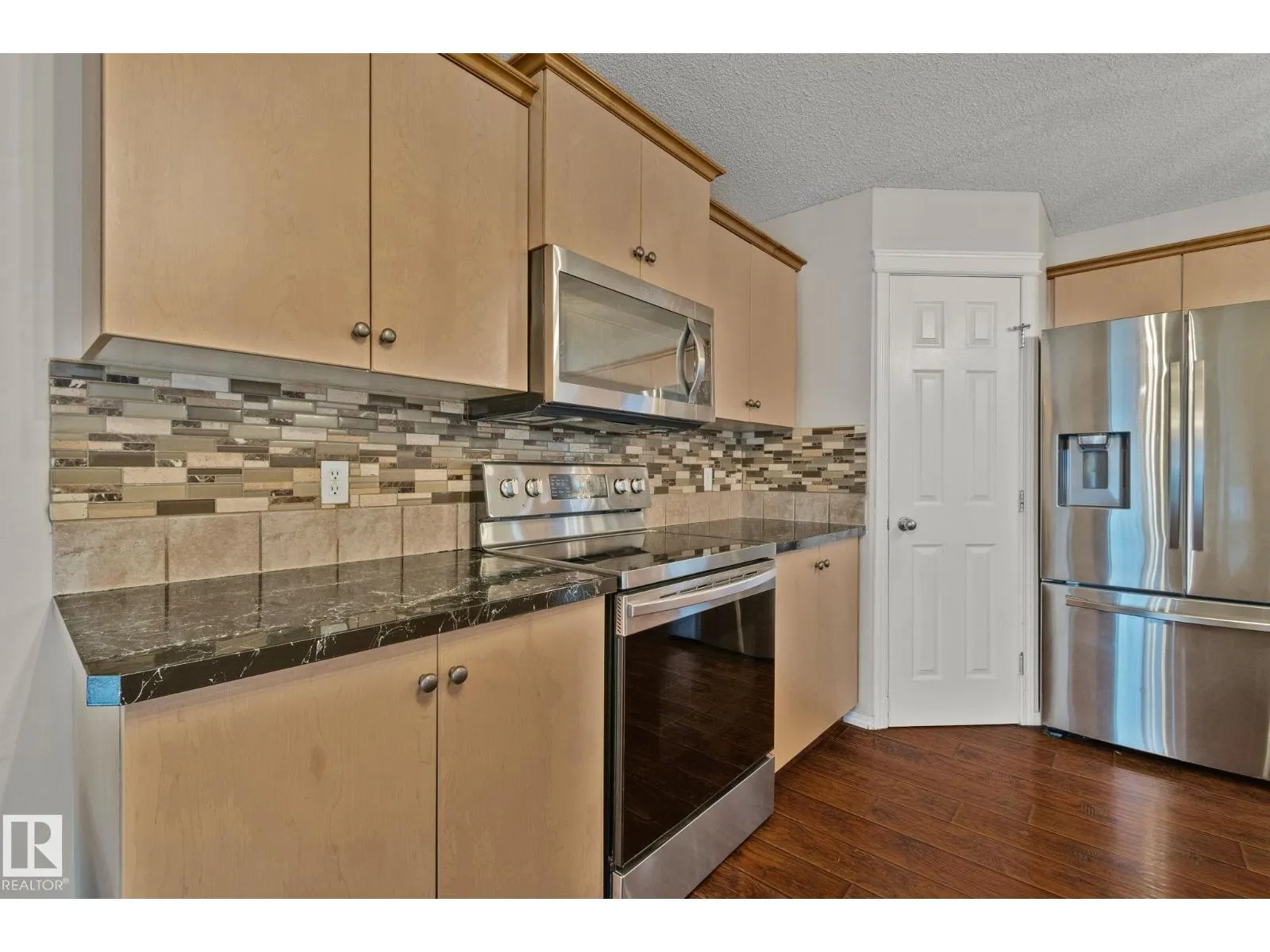 15140 141 ST NW