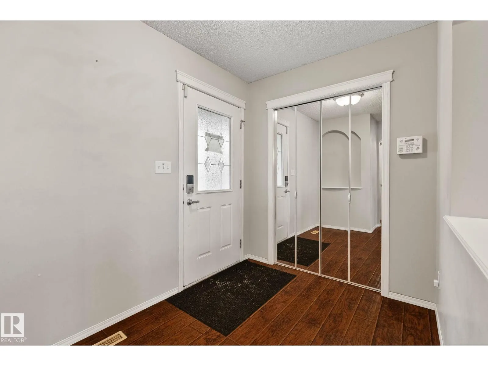 15140 141 ST NW