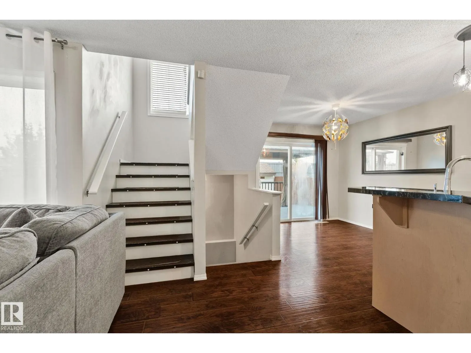 15140 141 ST NW