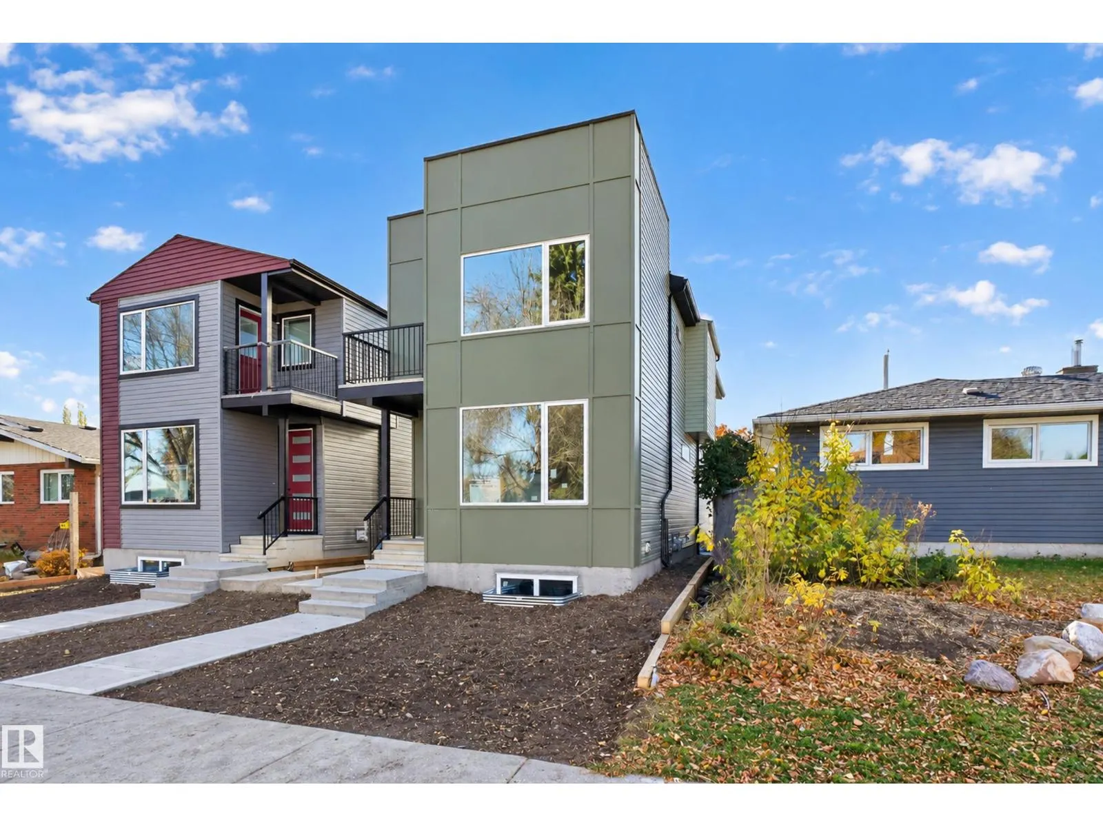 3607 112 AV NW NW