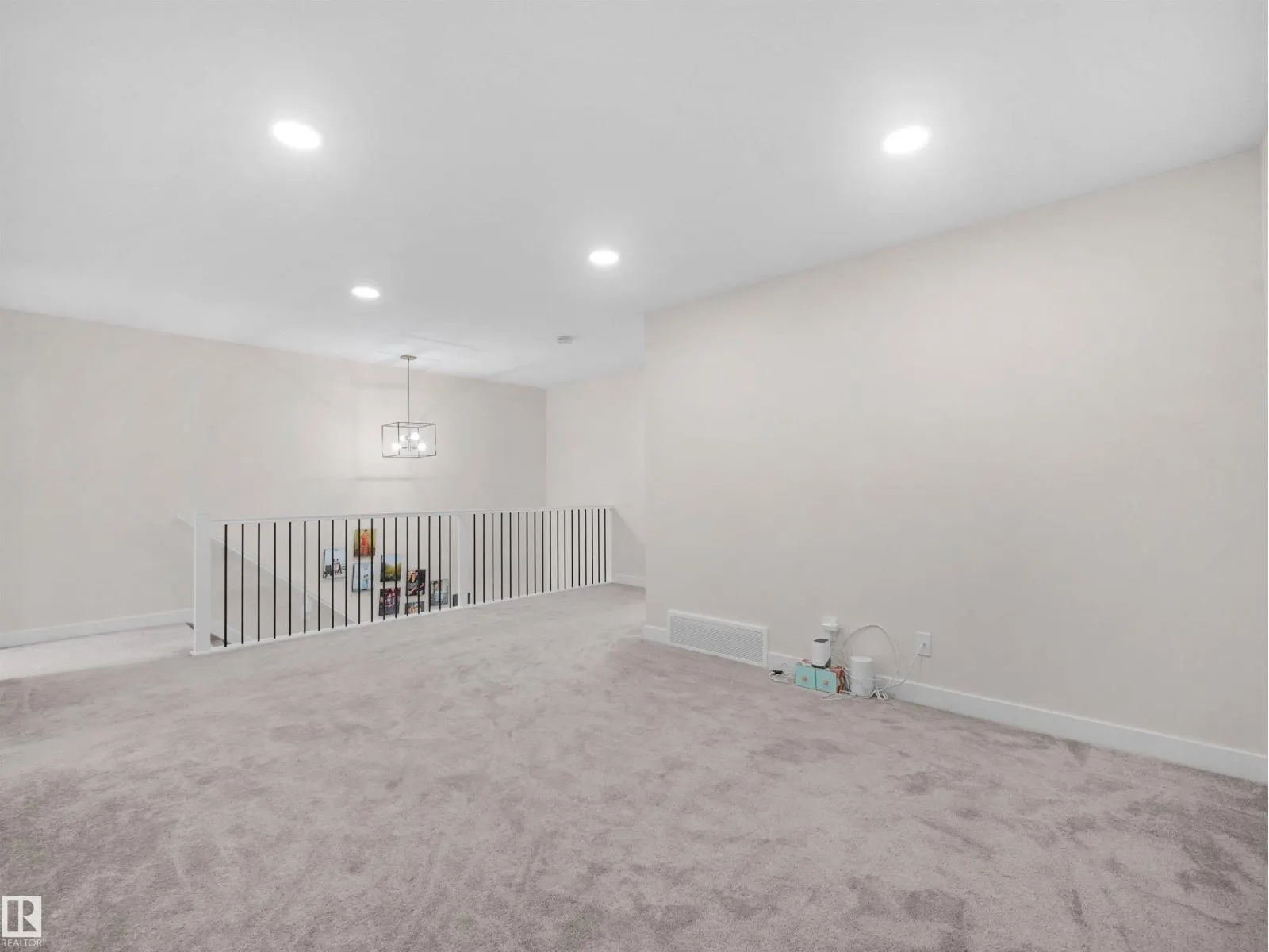 3724 214 ST NW