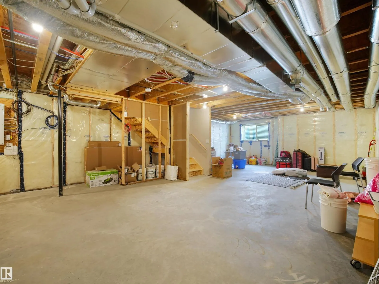 3724 214 ST NW