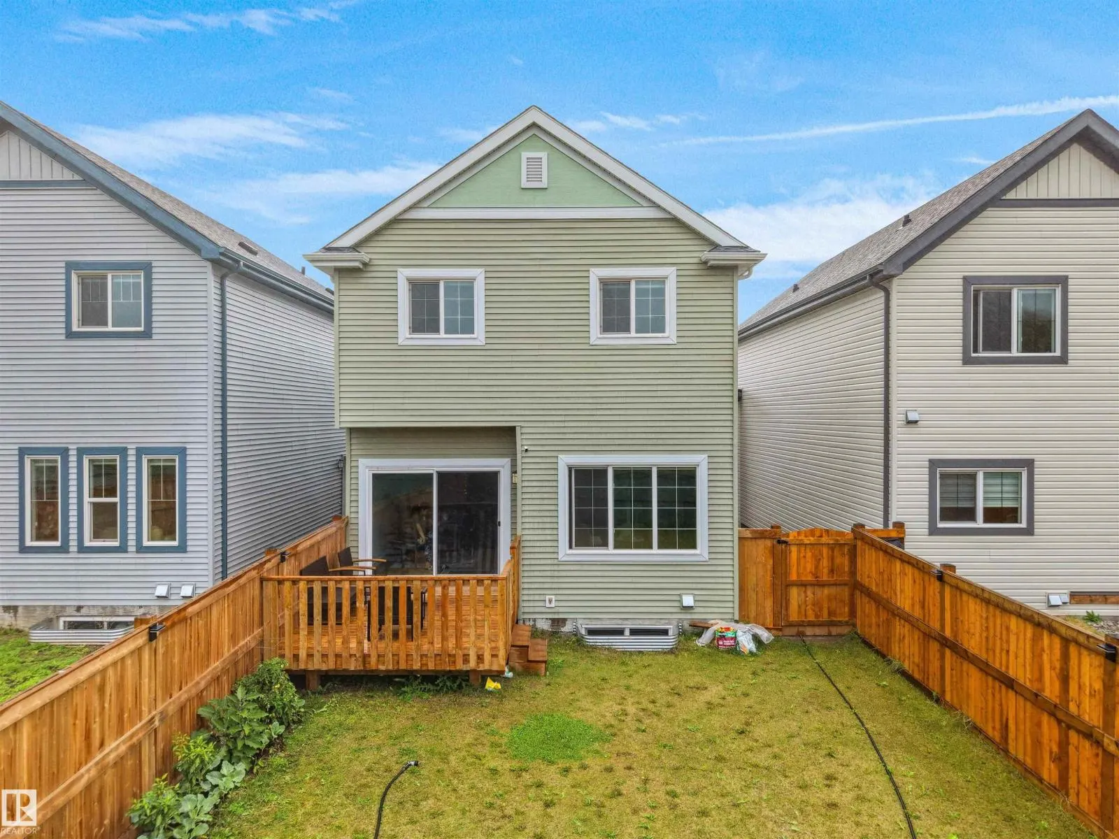 3724 214 ST NW