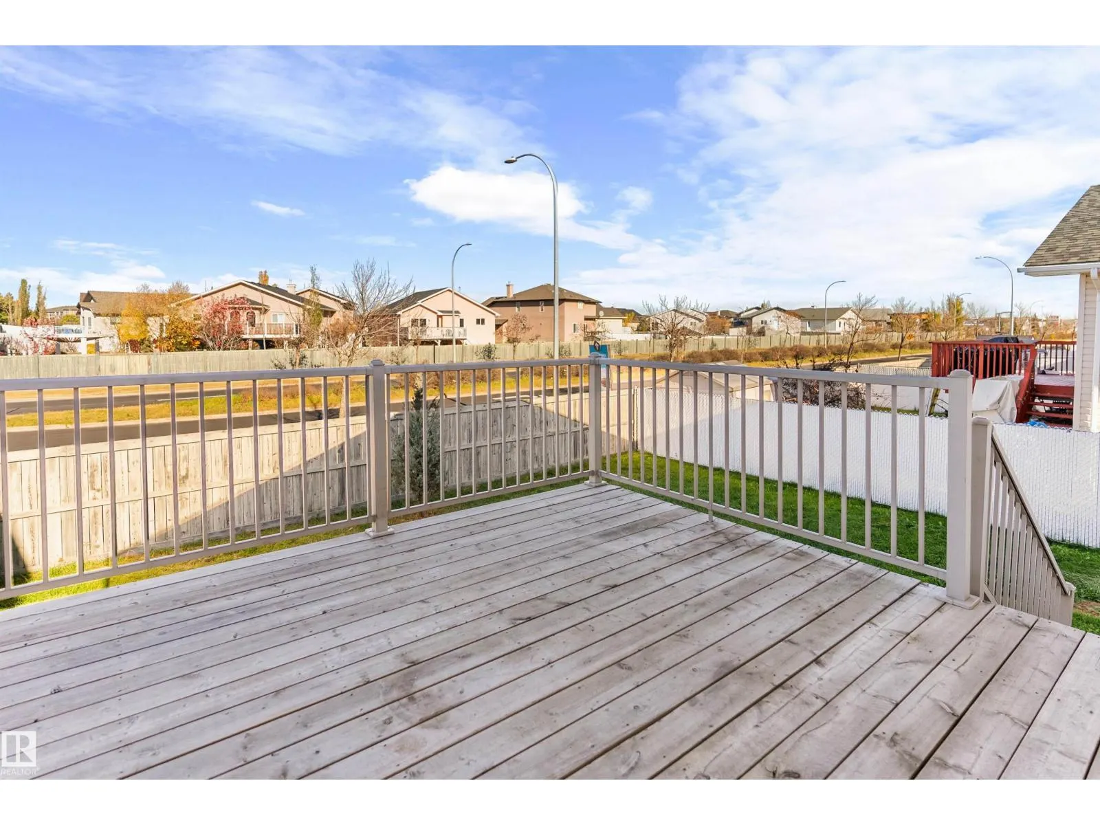 8010 166A AV NW