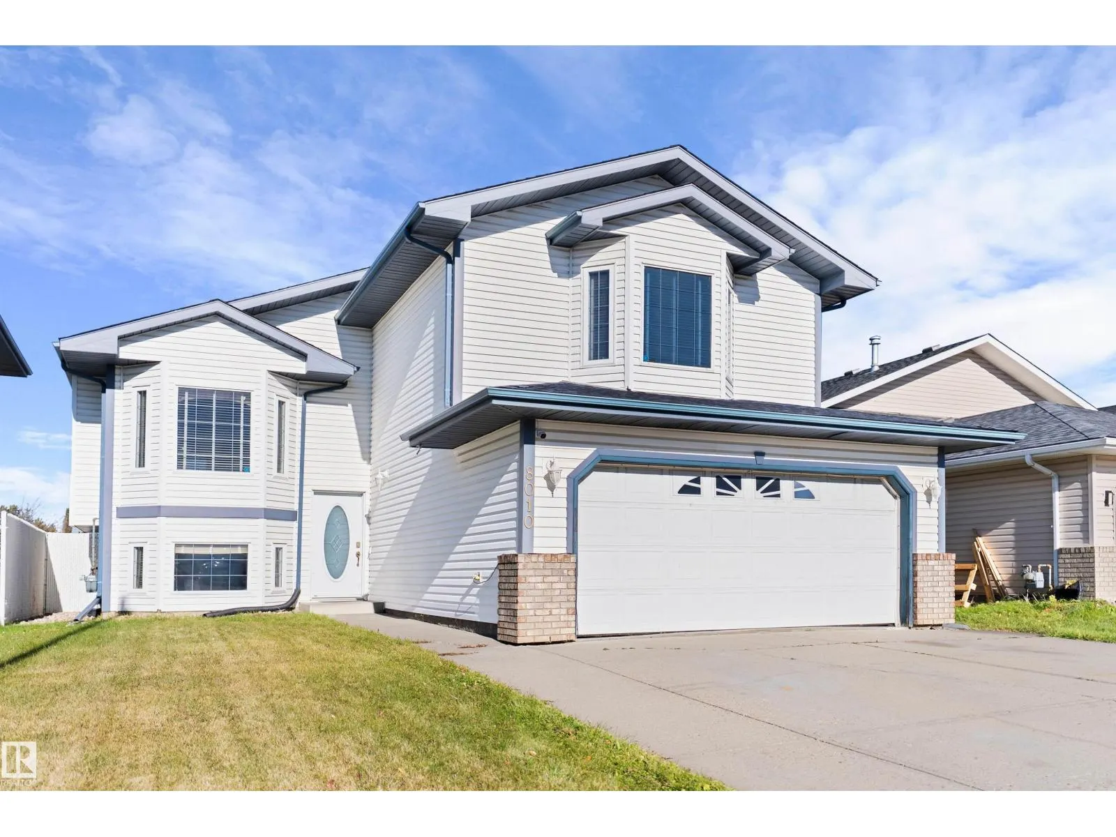 8010 166A AV NW