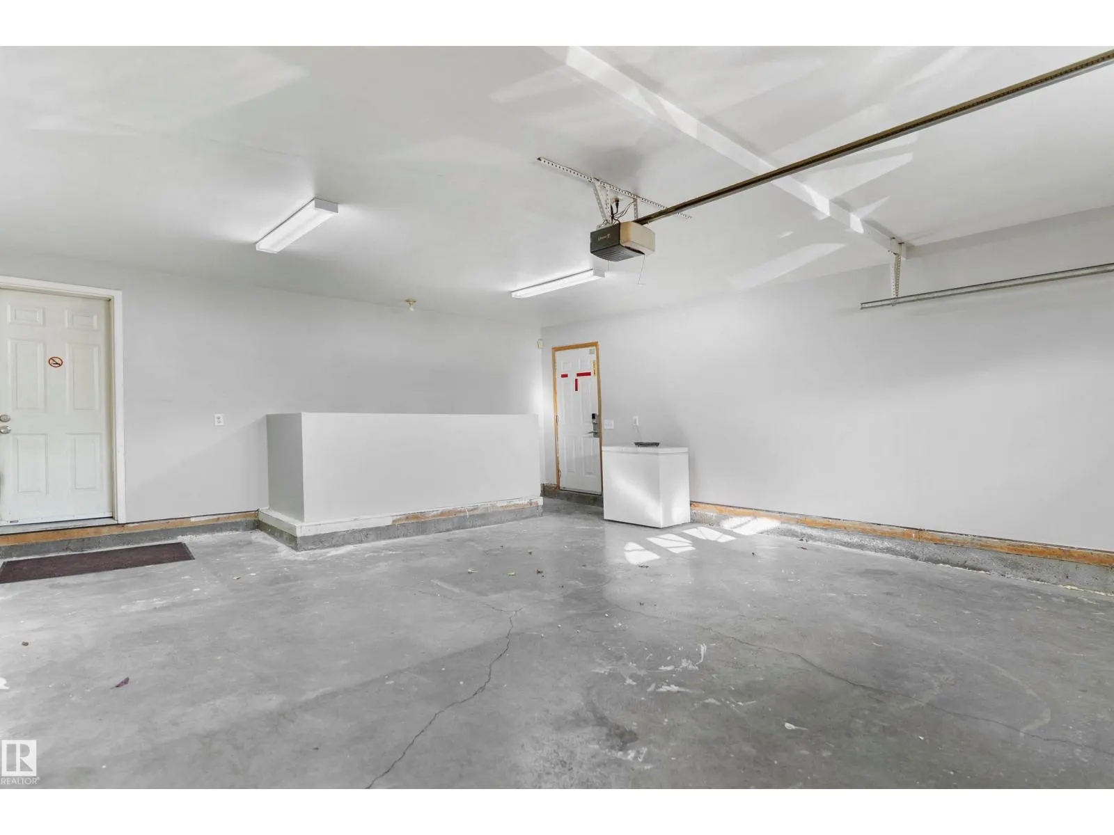 8010 166A AV NW
