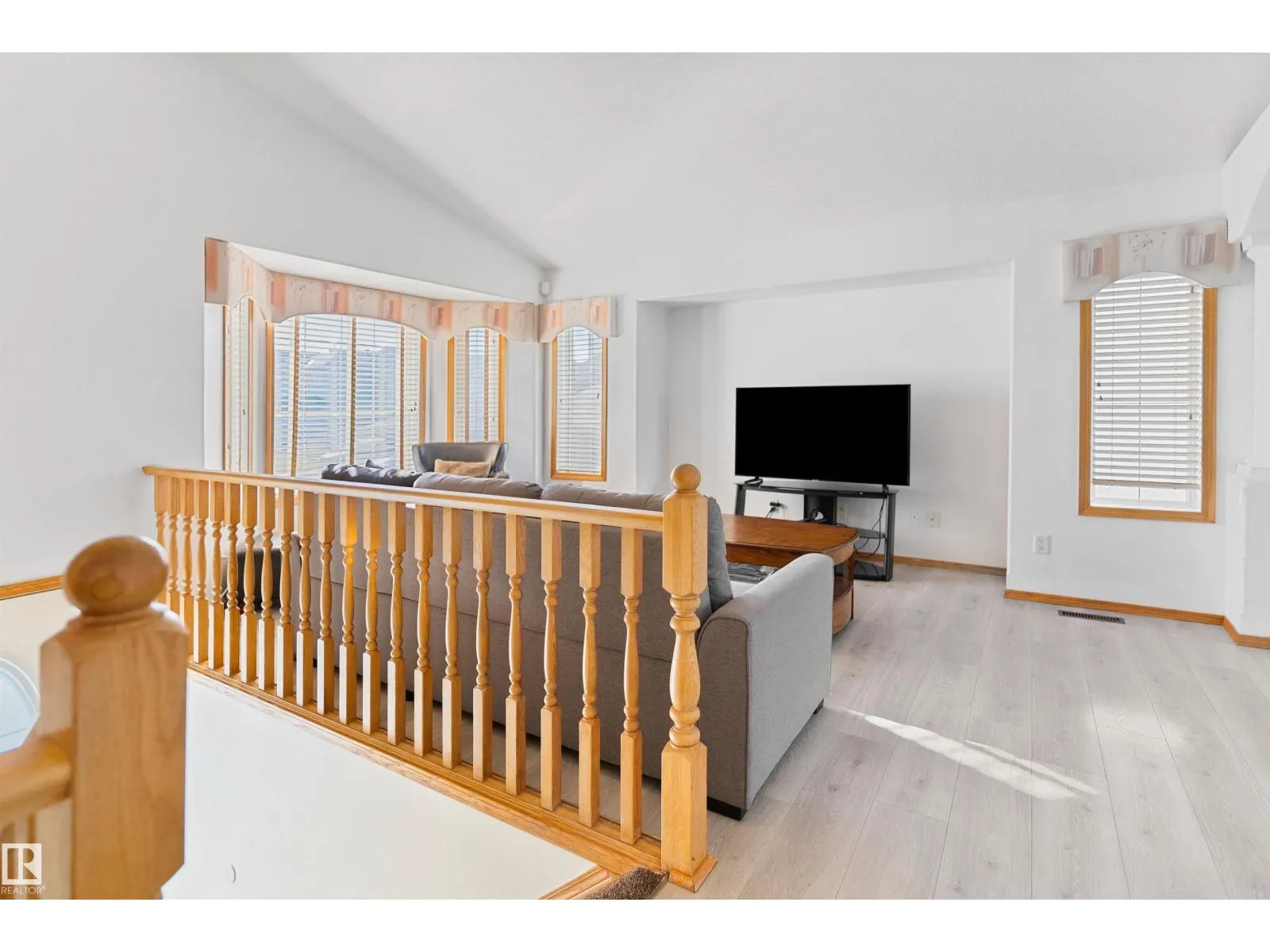 8010 166A AV NW