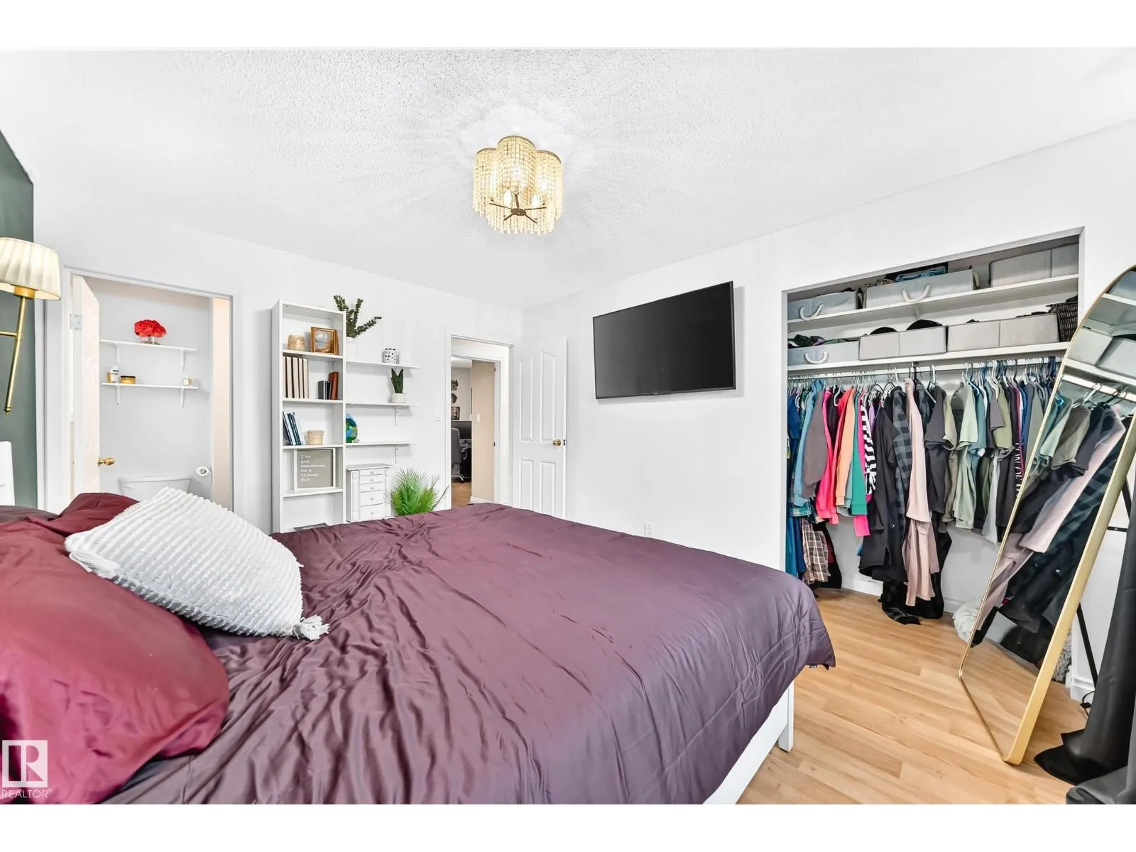 87 WAVERLEY CR