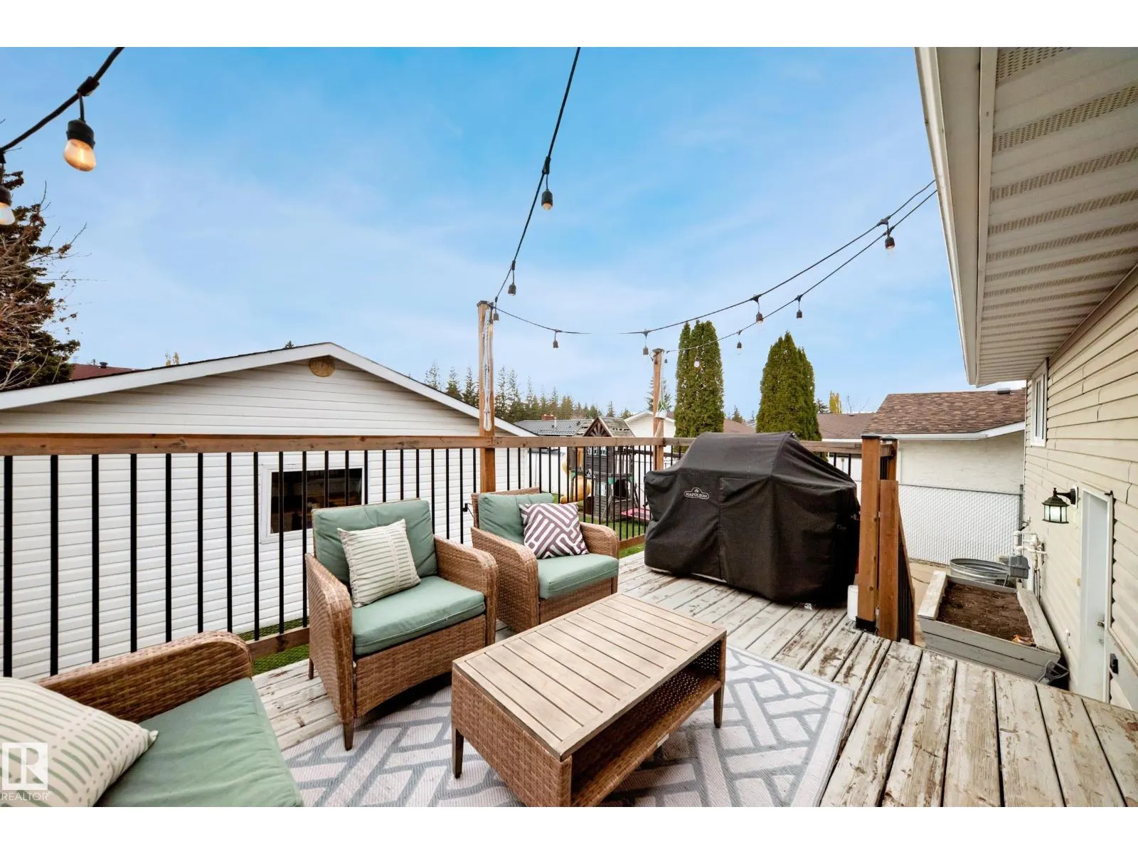 87 WAVERLEY CR