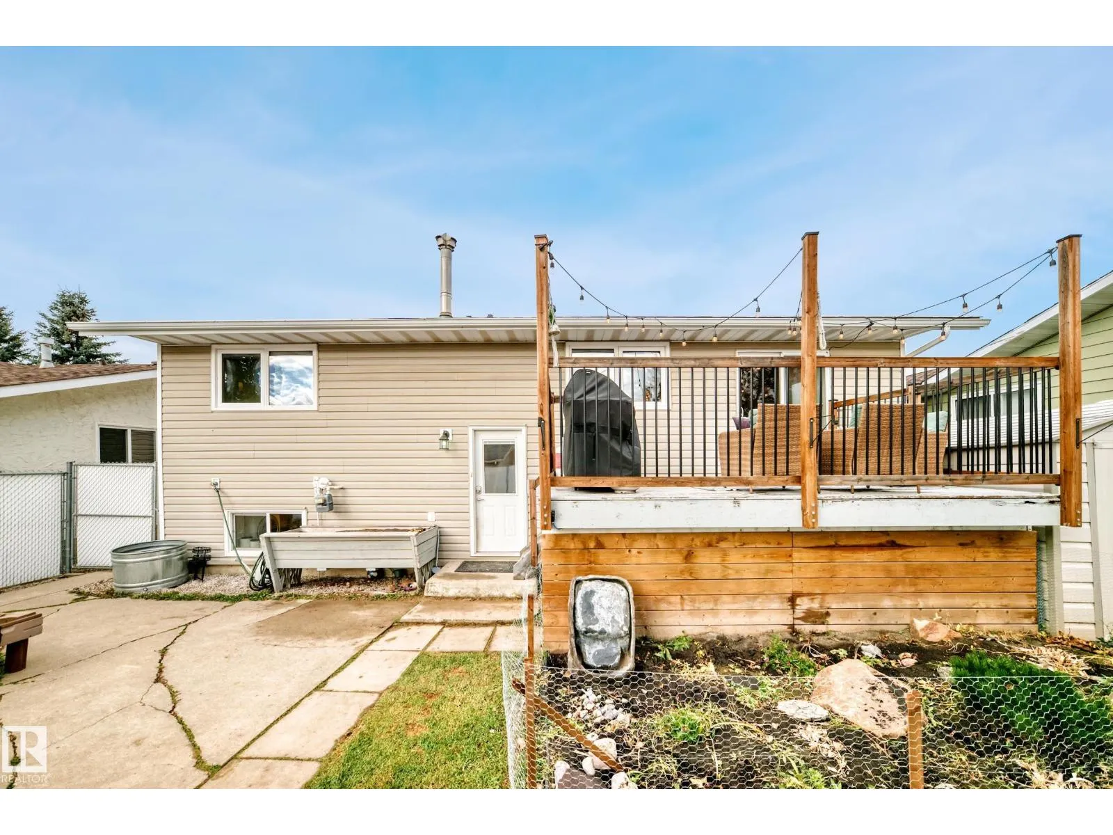 87 WAVERLEY CR