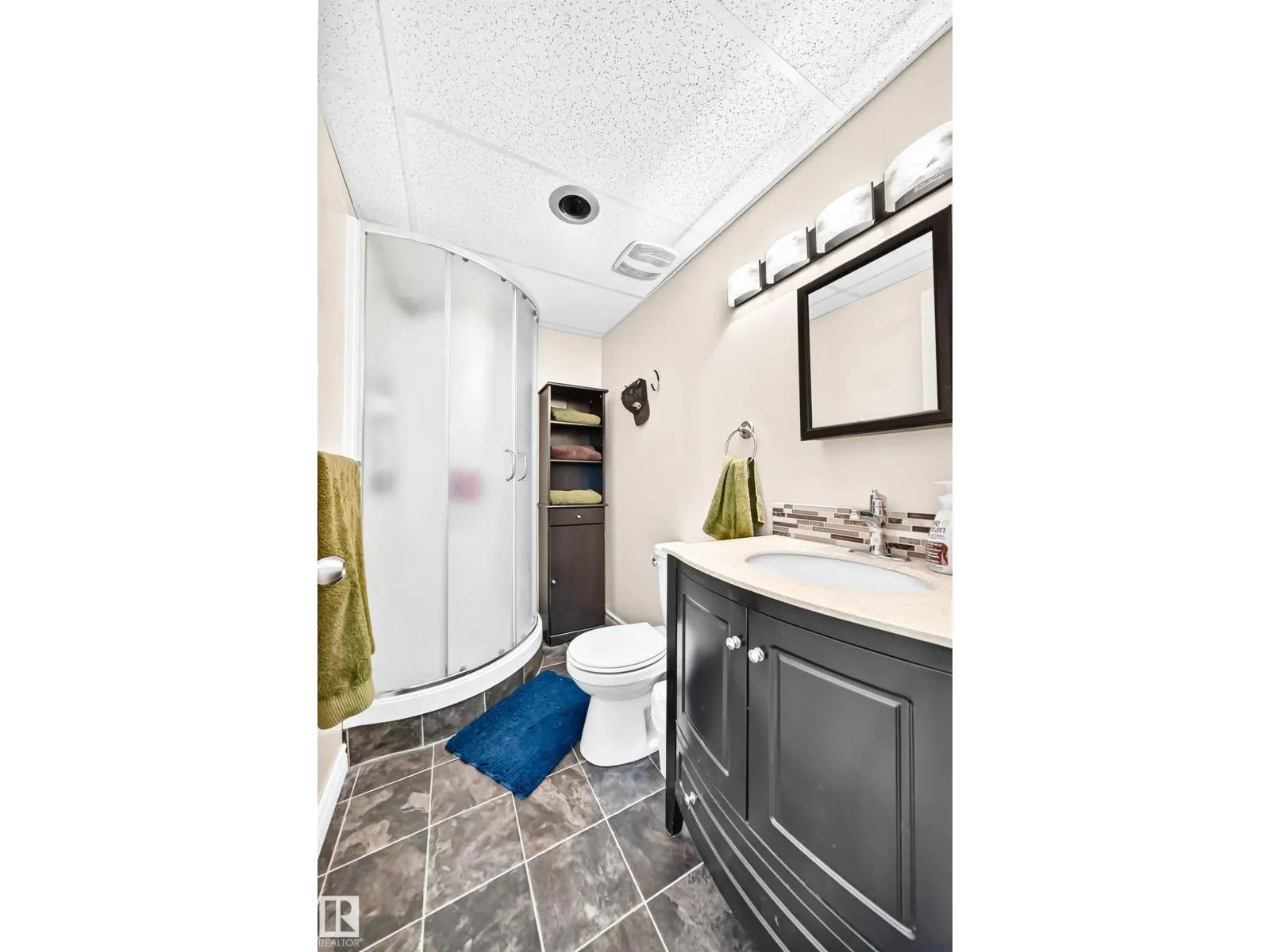 87 WAVERLEY CR