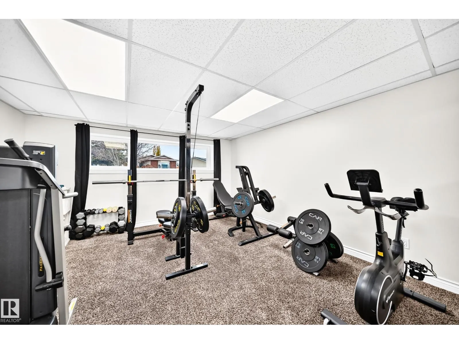 87 WAVERLEY CR