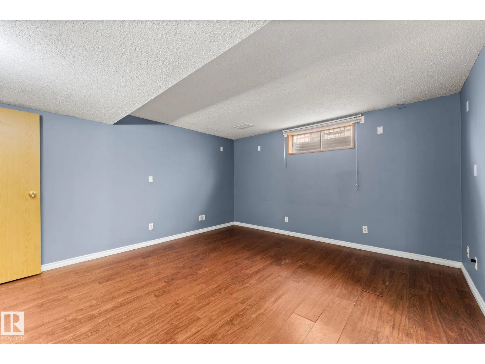 17607 91 ST NW