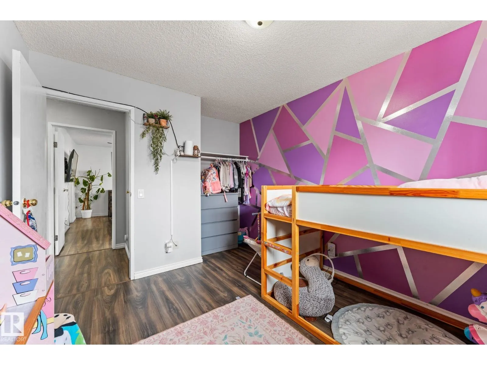 17607 91 ST NW
