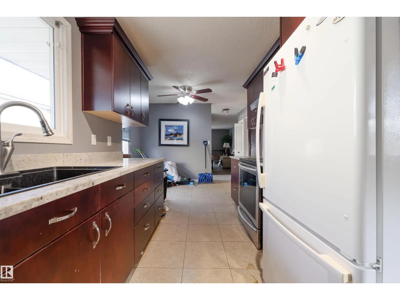 9224 82 ST