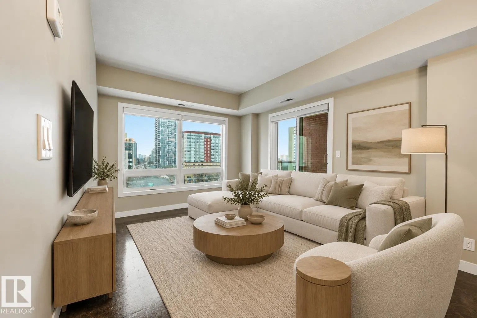 #805 10055 118 ST NW