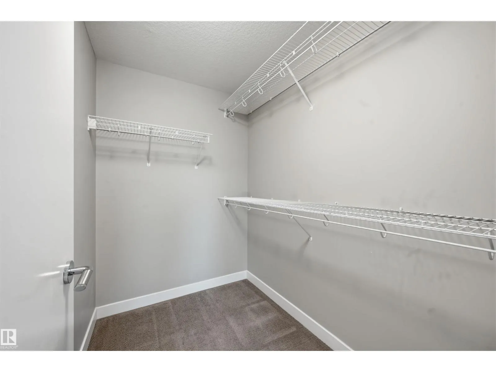 #805 10055 118 ST NW
