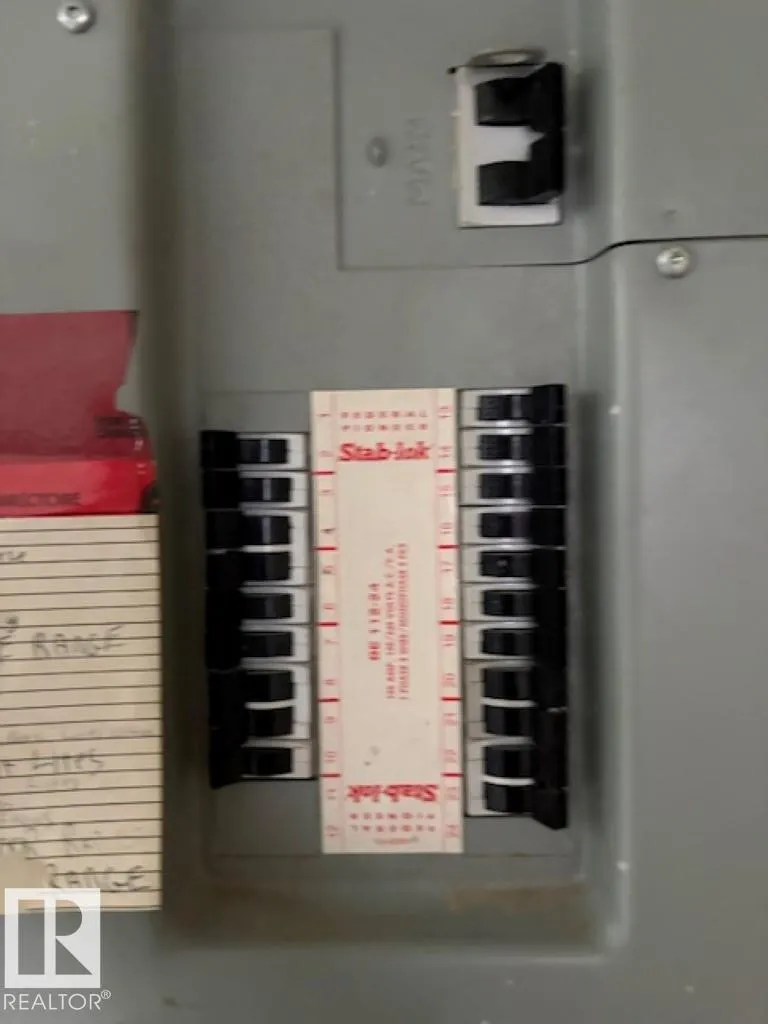 5042 49 AV