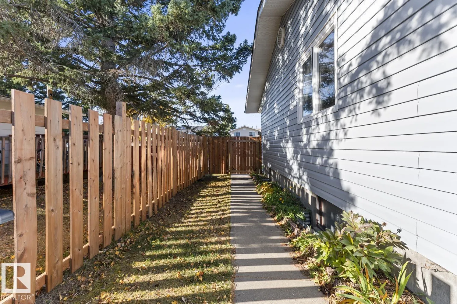 5019 45 ST