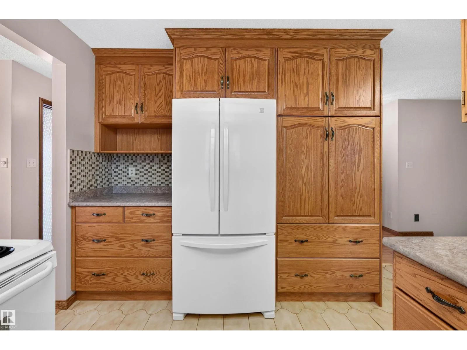 7 LANGHOLM DR