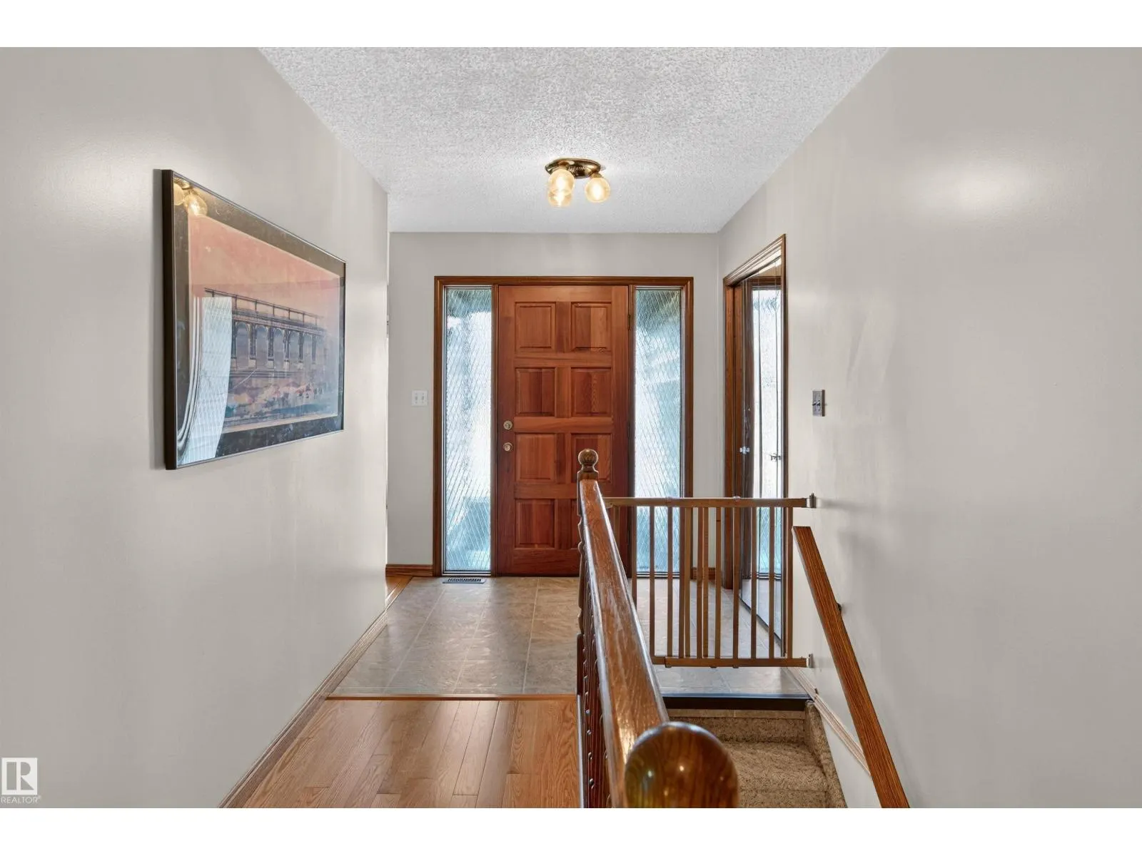 7 LANGHOLM DR