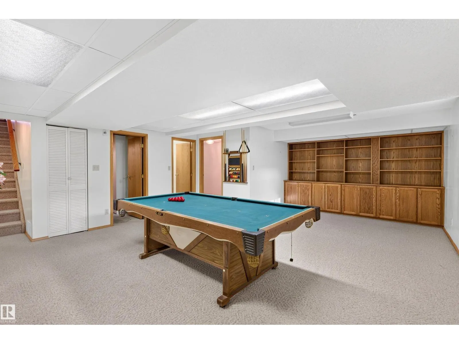 7 LANGHOLM DR