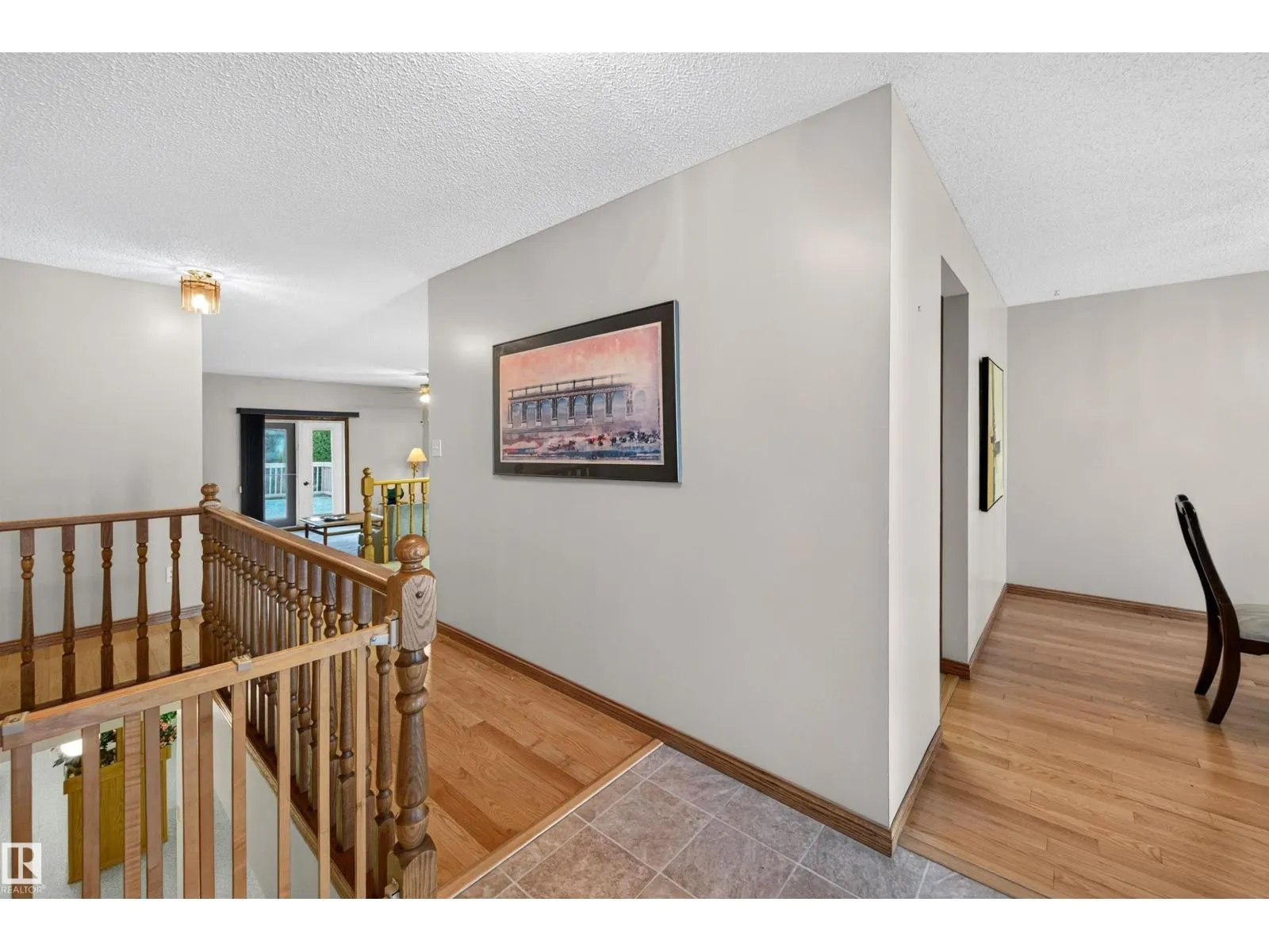 7 LANGHOLM DR