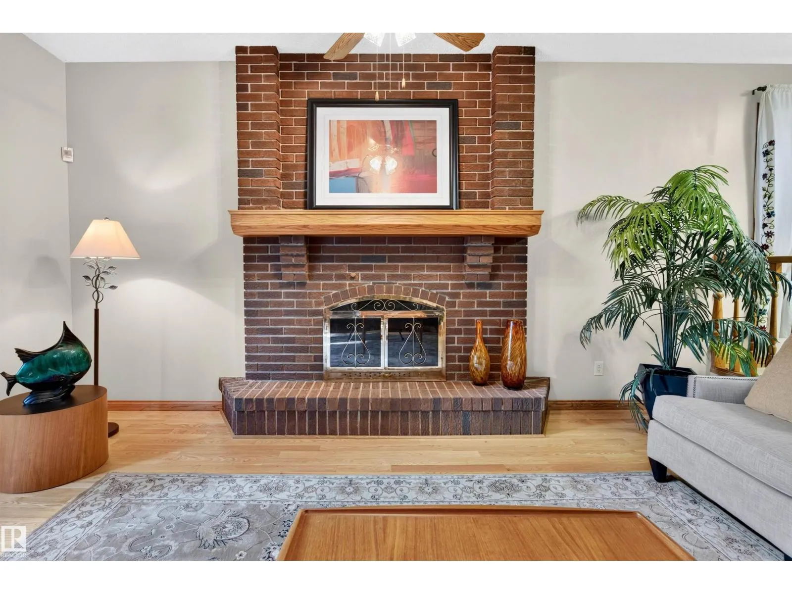 7 LANGHOLM DR