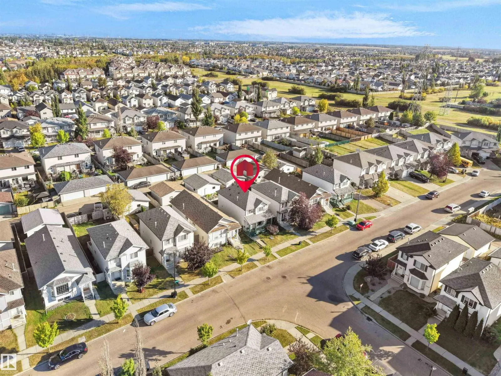 3122 30 AV NW