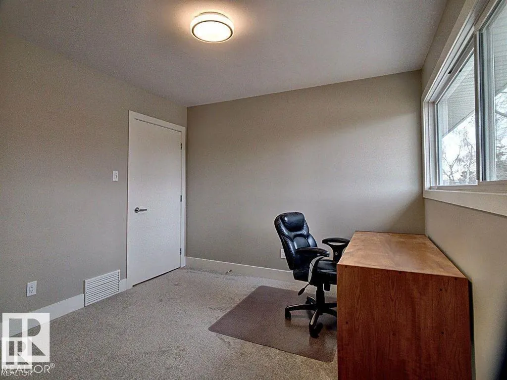 10447 52 ST NW NW
