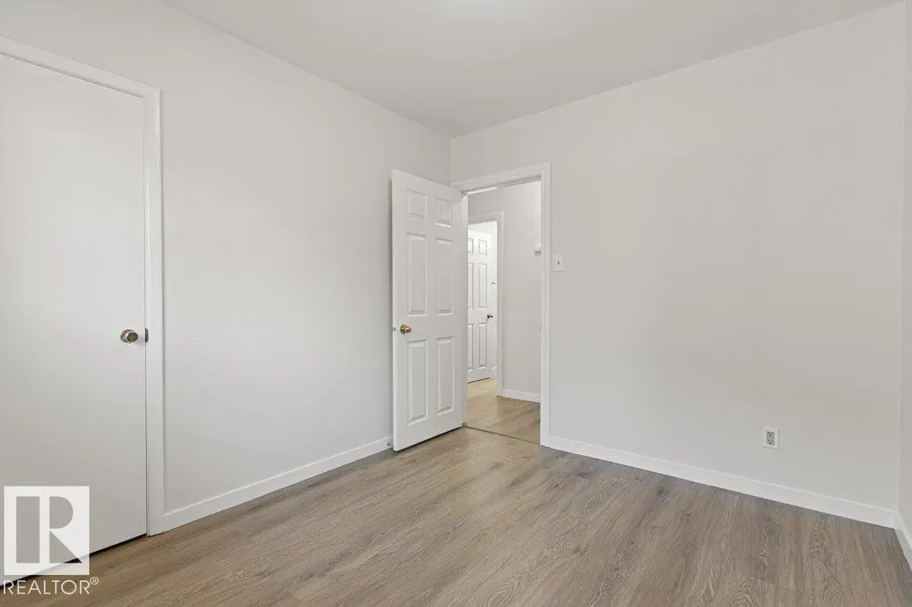 9640 74 AV NW