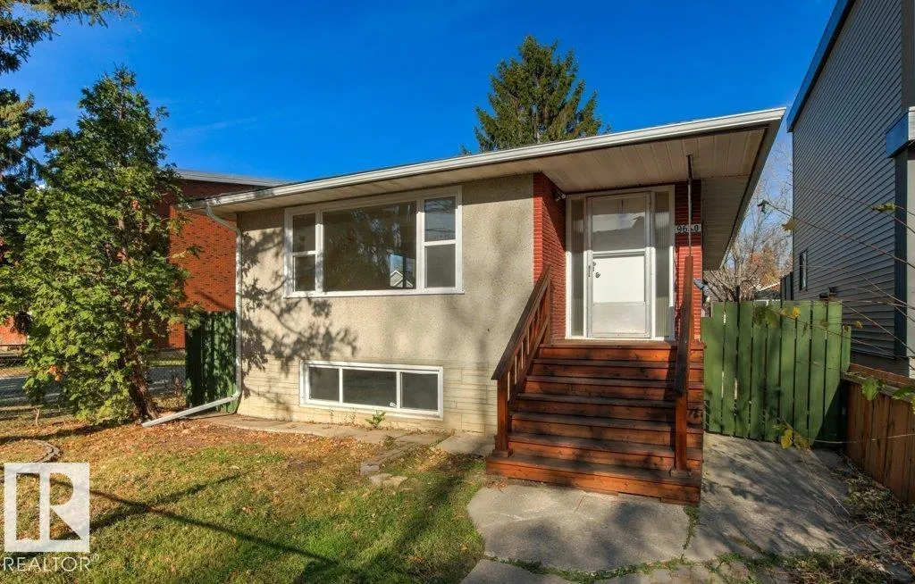 9640 74 AV NW
