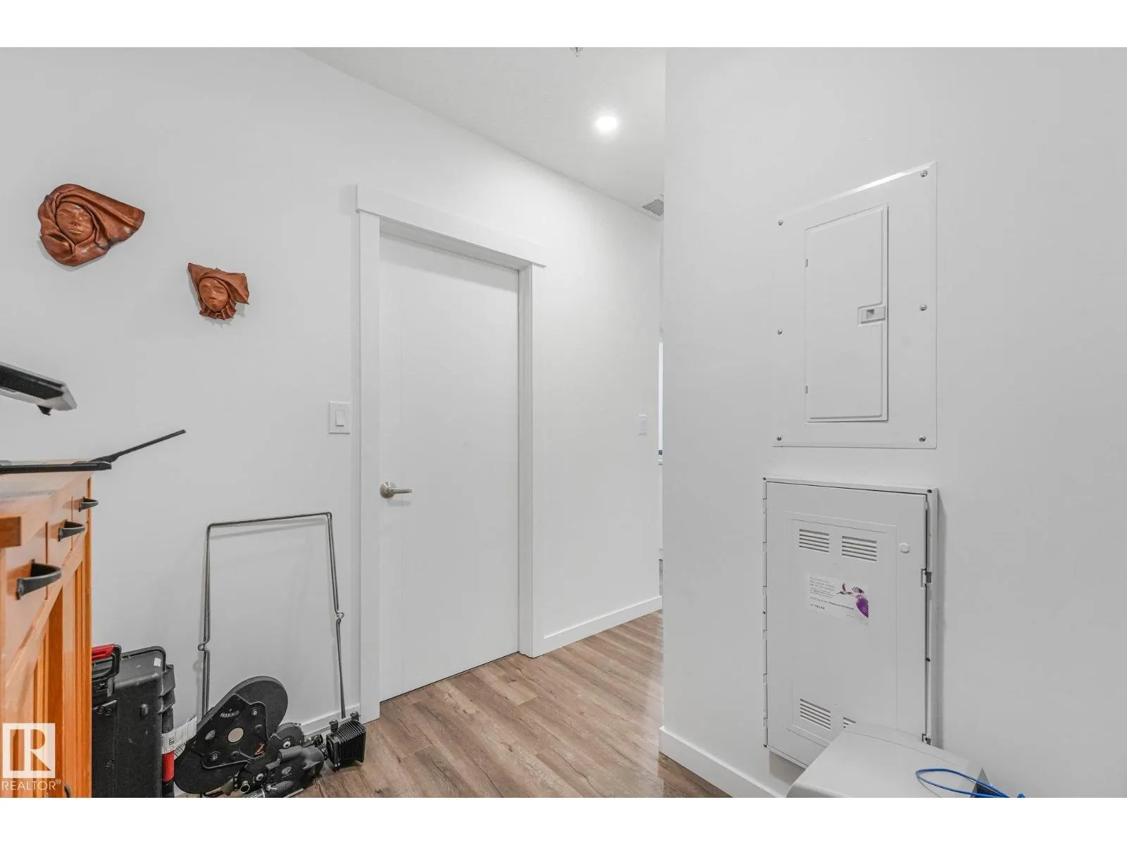 #210 11503 76 AV NW