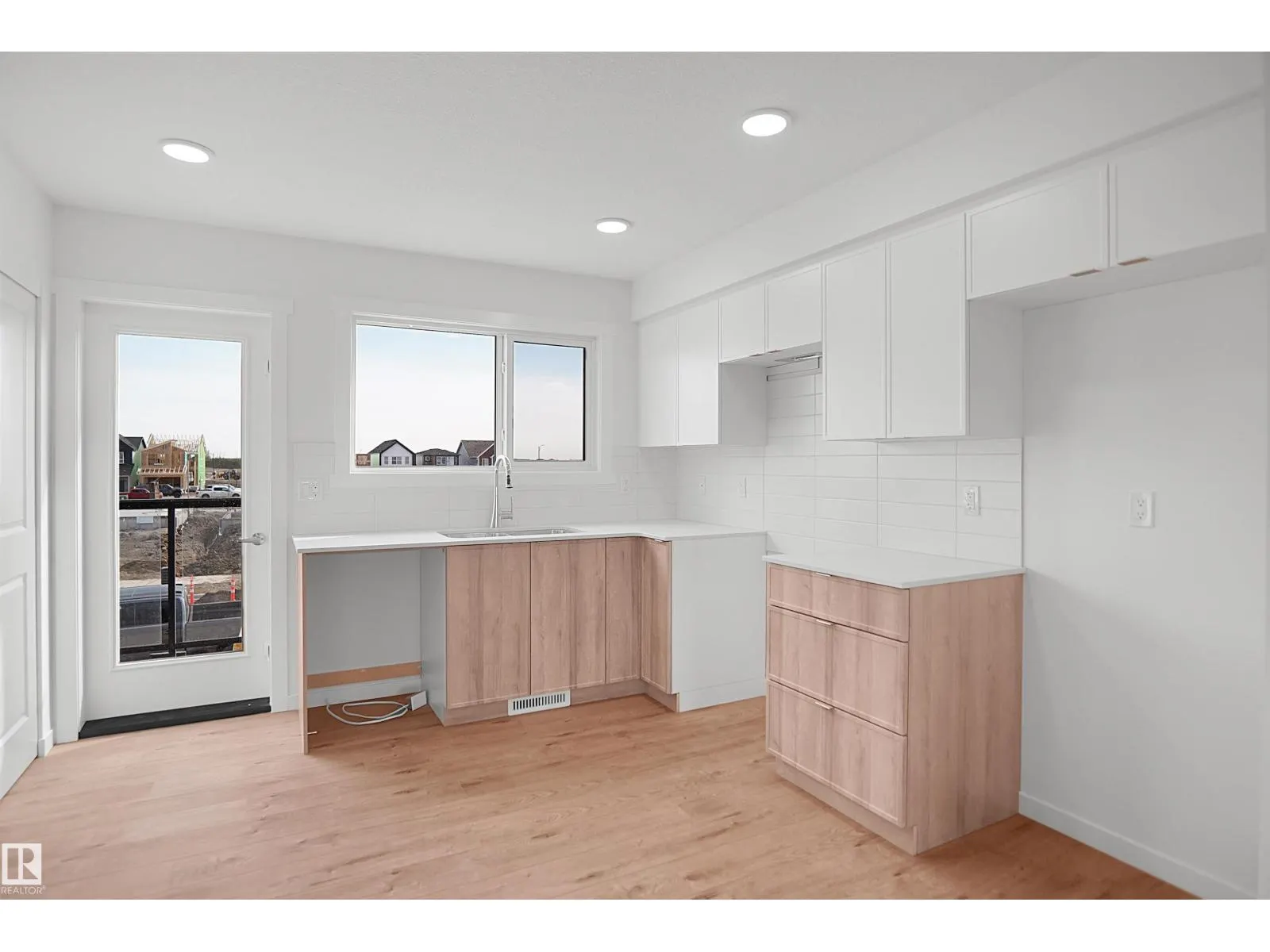 5172 River's Edge WY NW