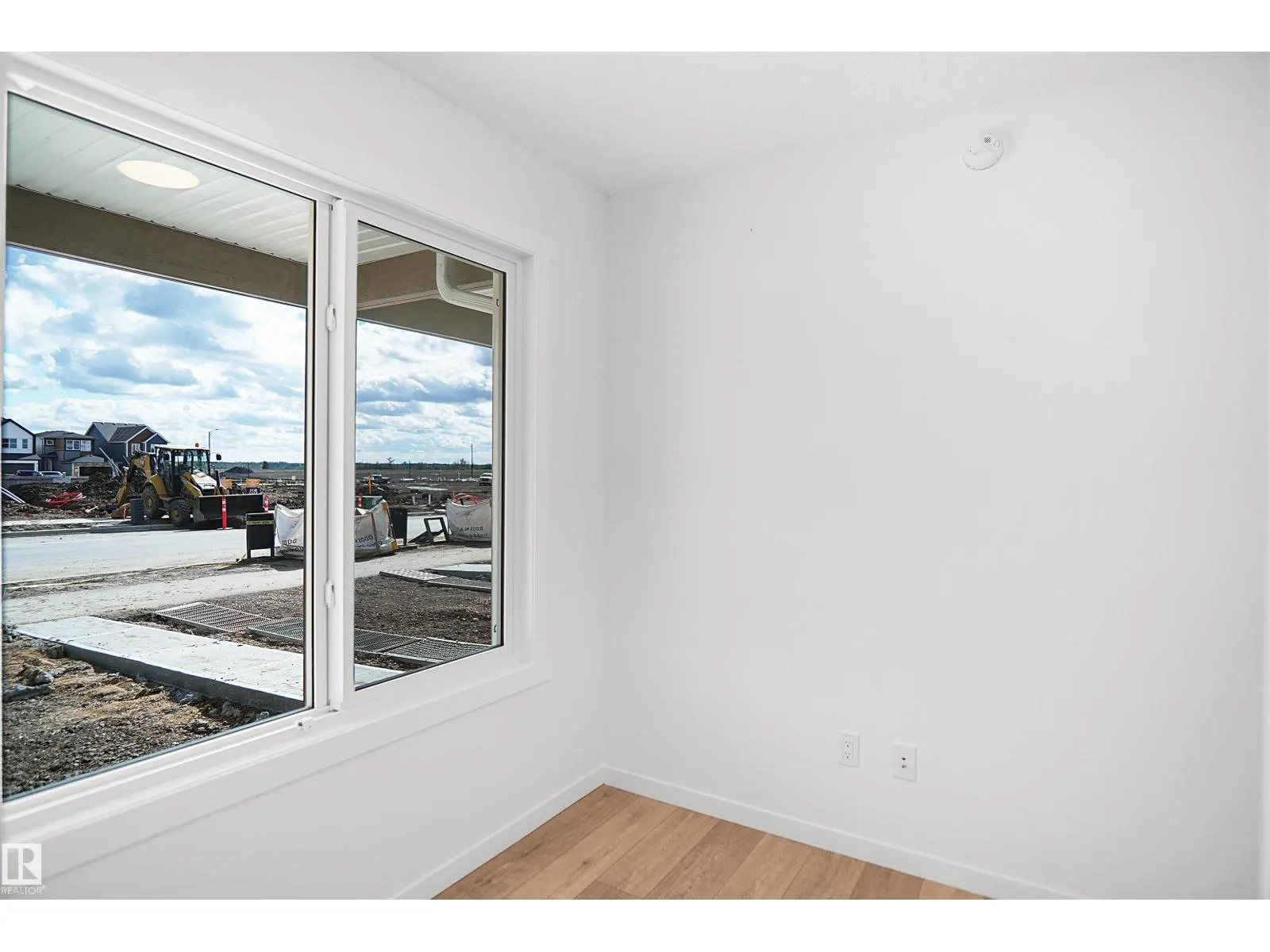 5174 RIVER'S EDGE WY NW