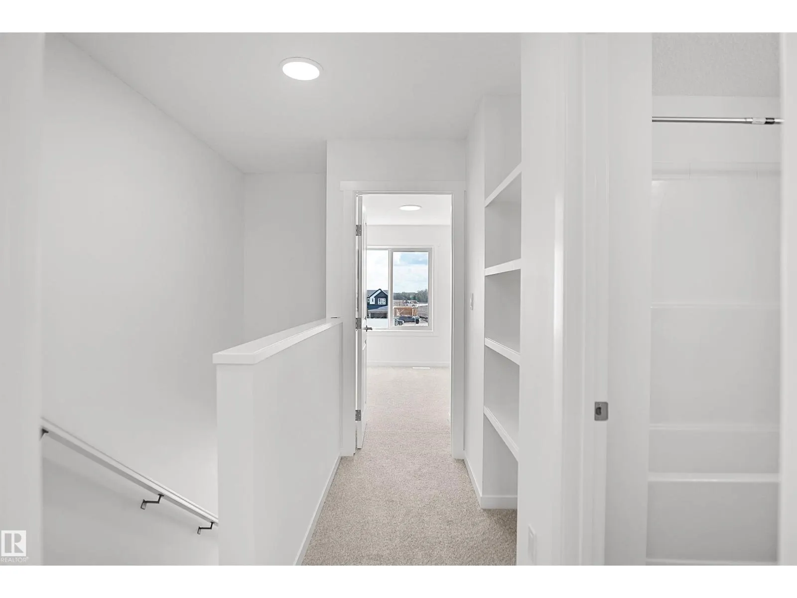 5174 RIVER'S EDGE WY NW