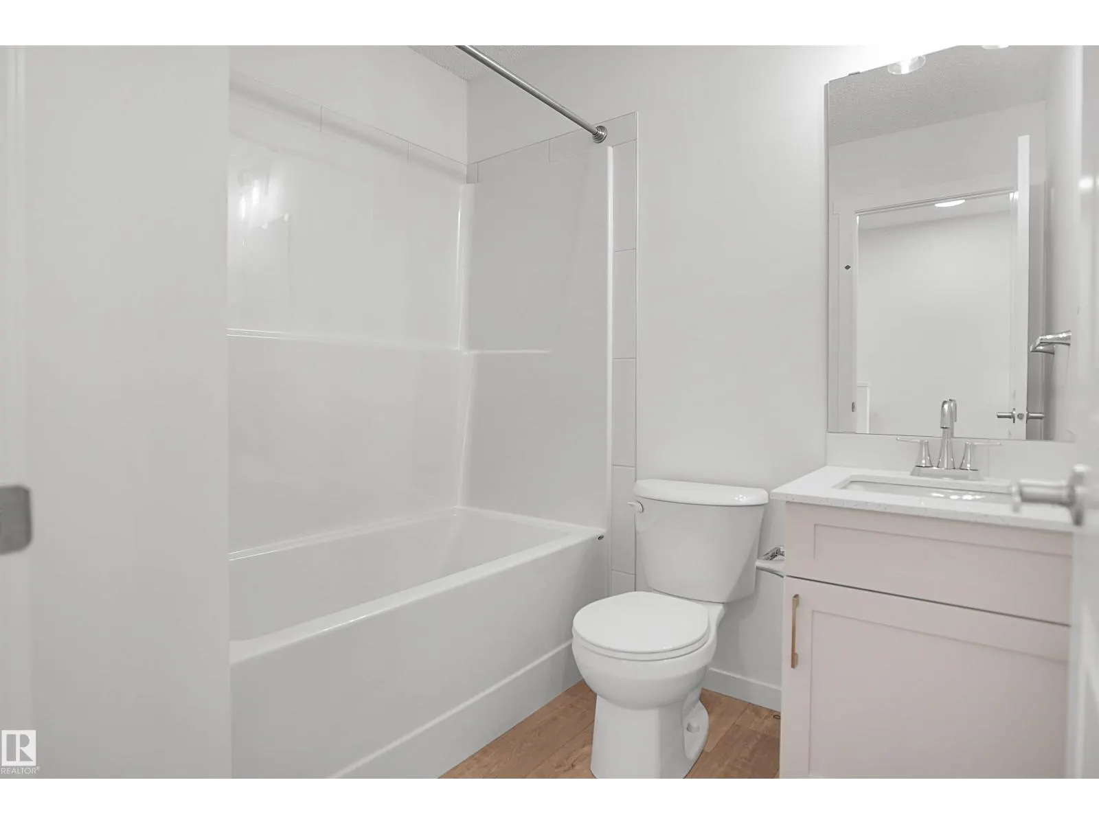 5174 RIVER'S EDGE WY NW