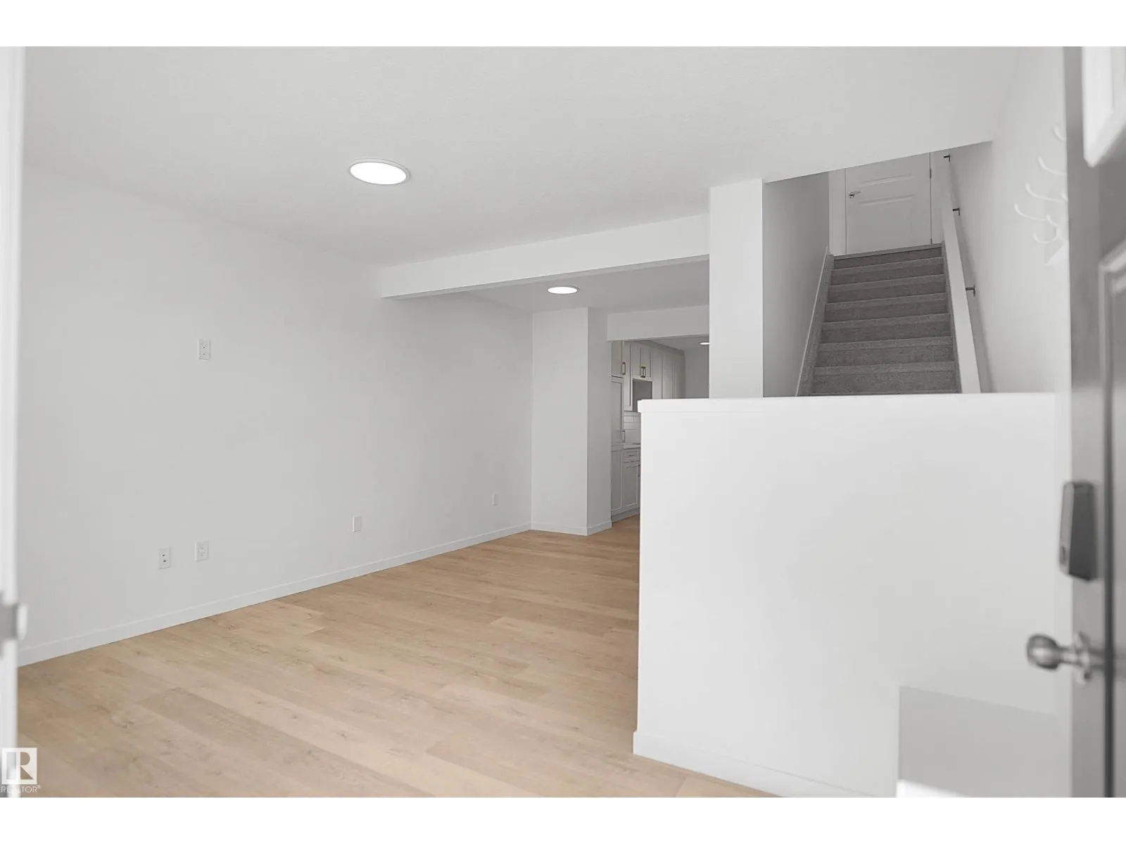 21006 24 AV NW