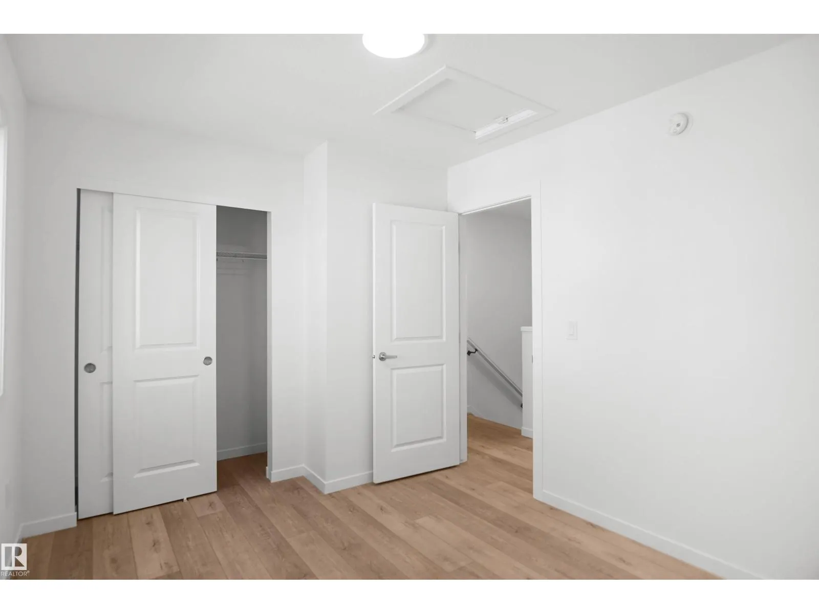 21006 24 AV NW