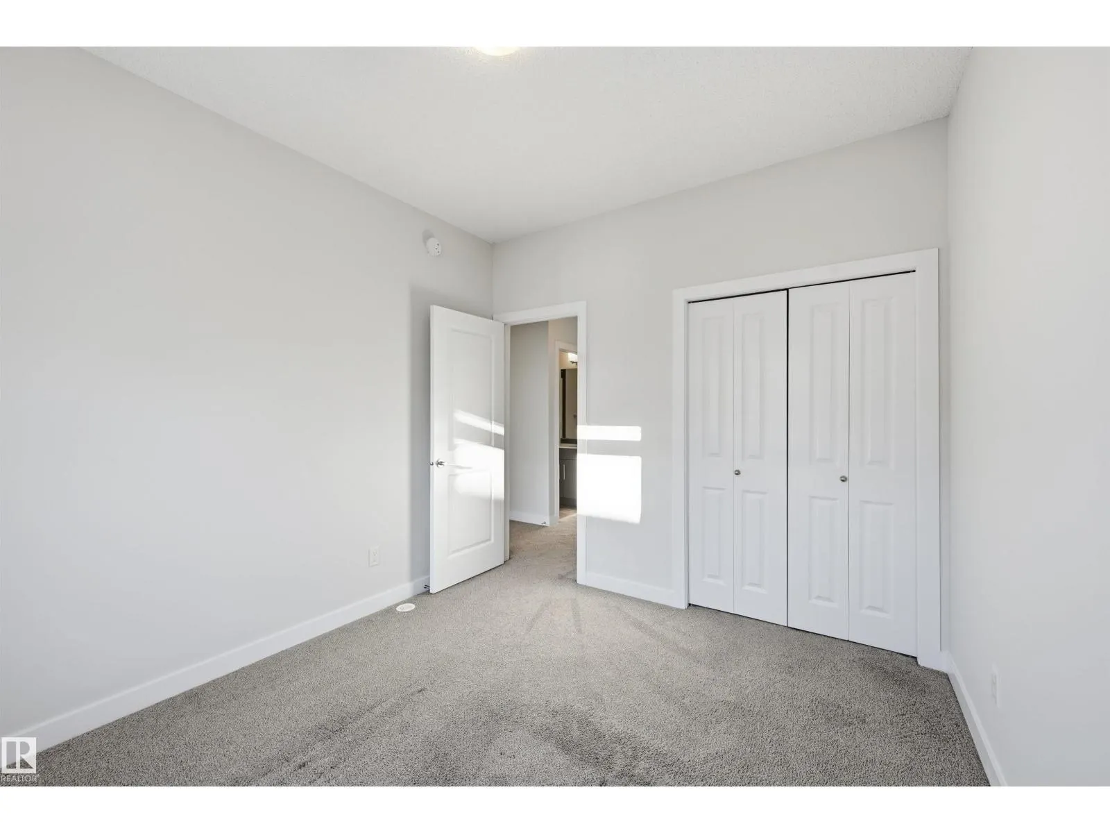 #54 804 WELSH DR SW