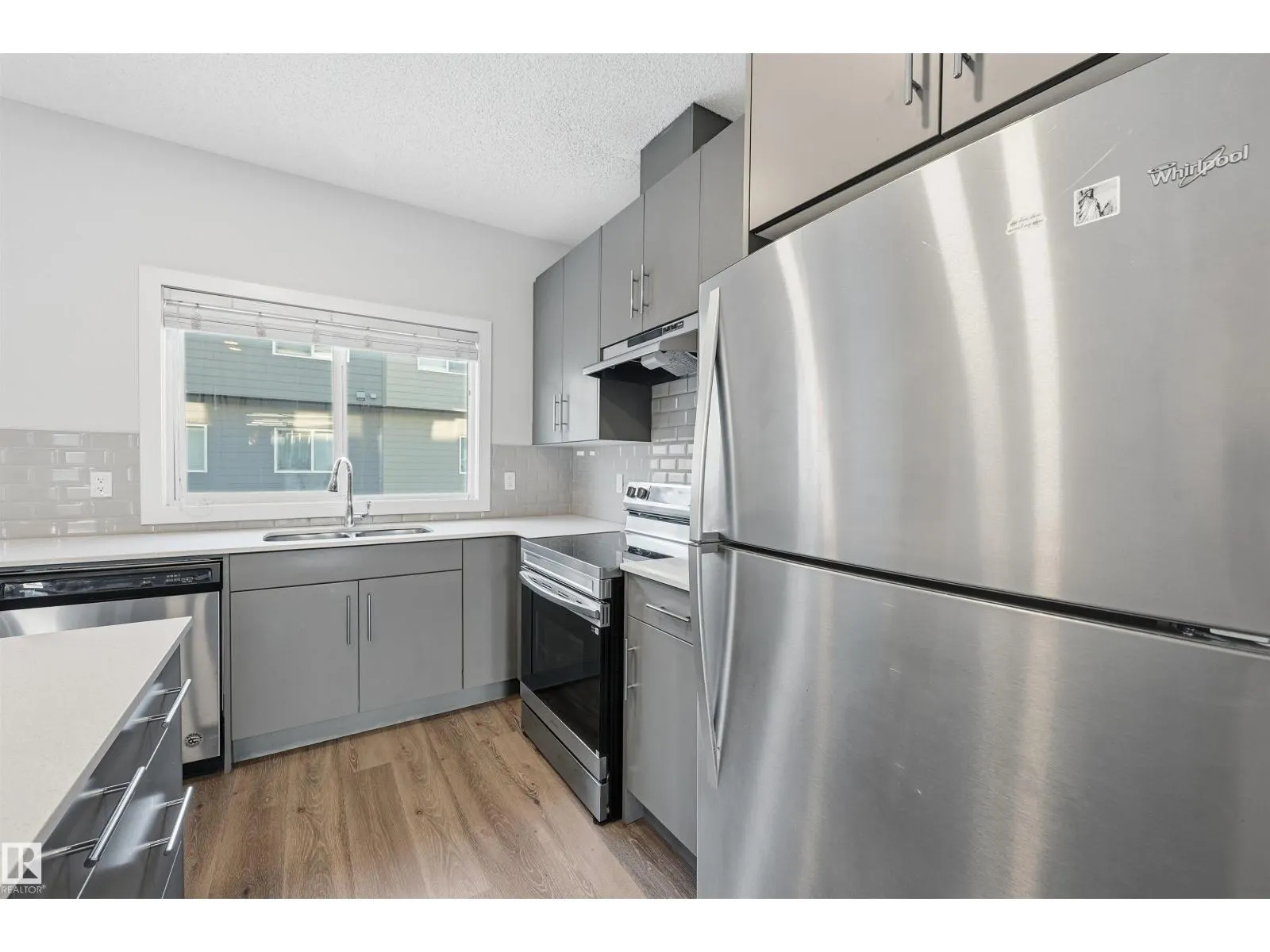 #54 804 WELSH DR SW