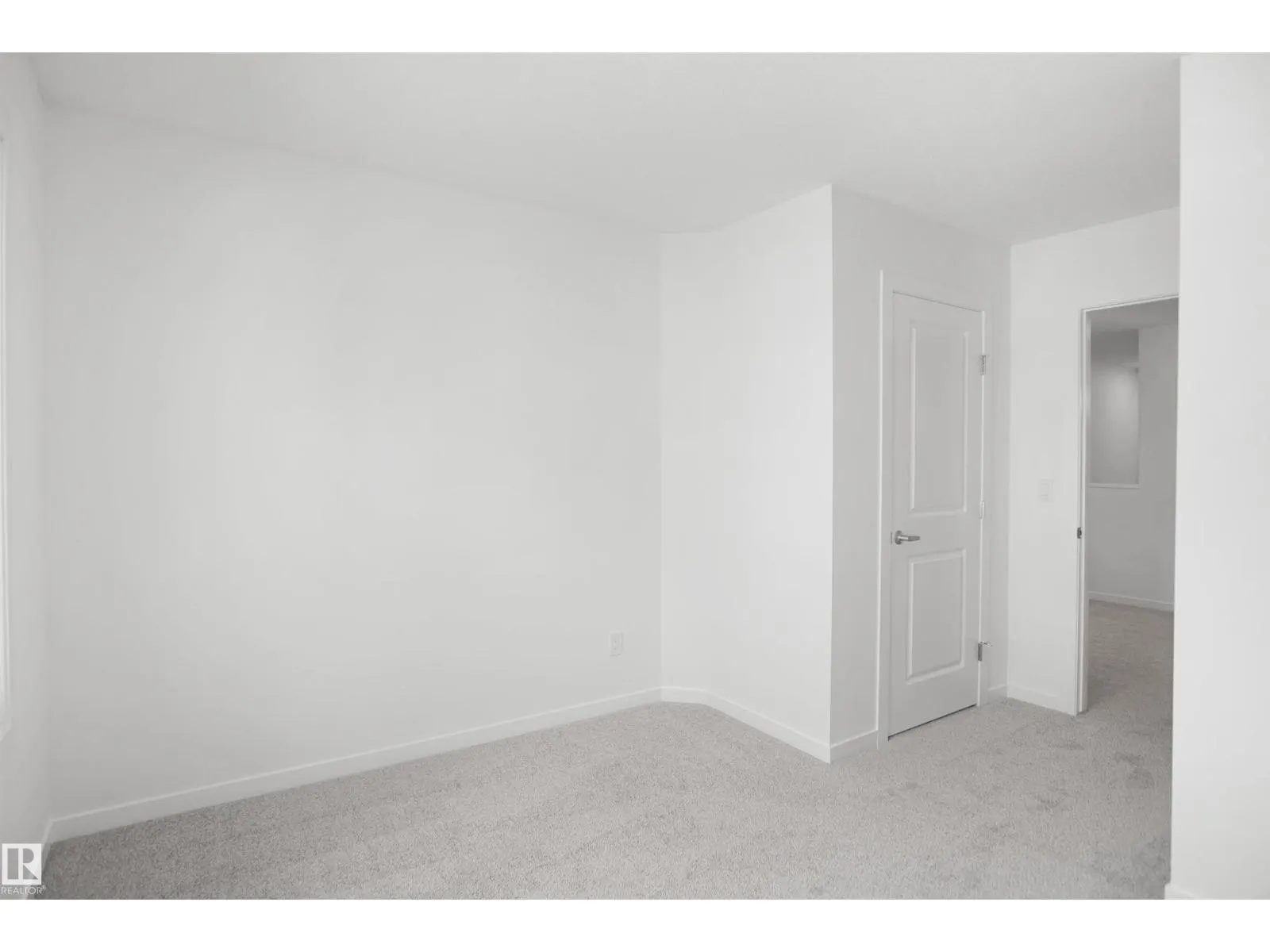 20917 24 AV NW