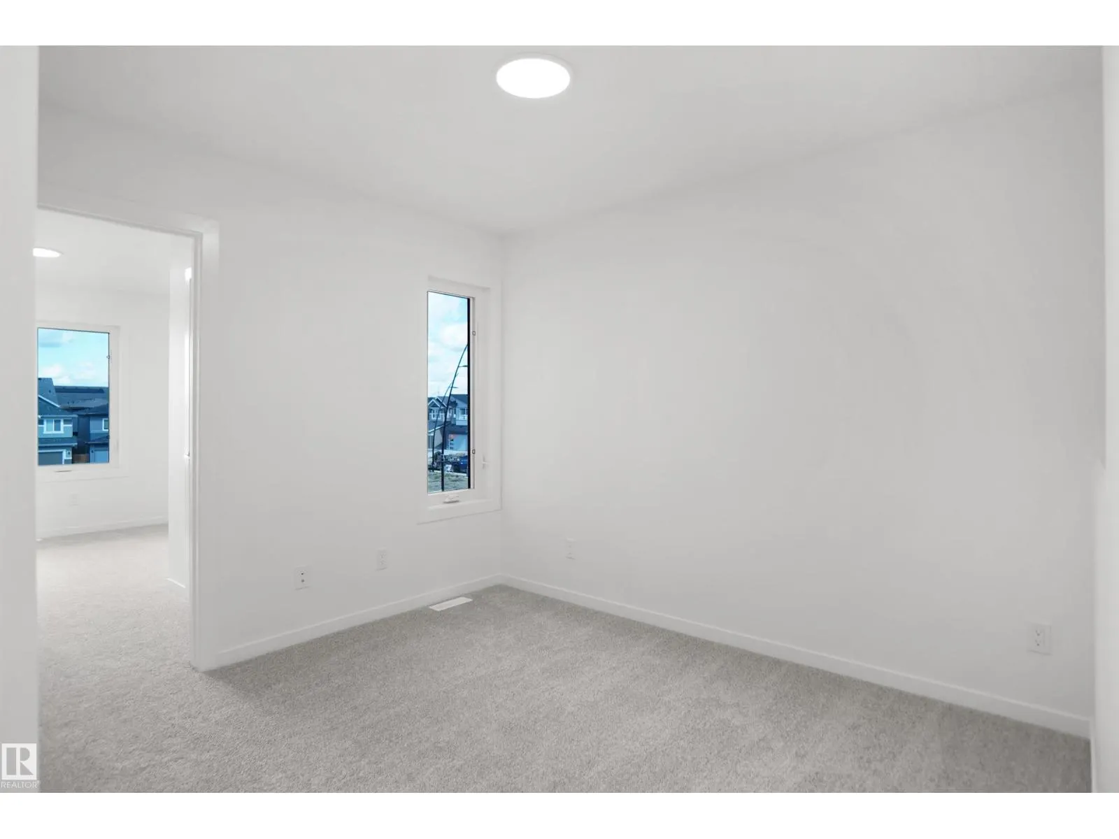 20917 24 AV NW