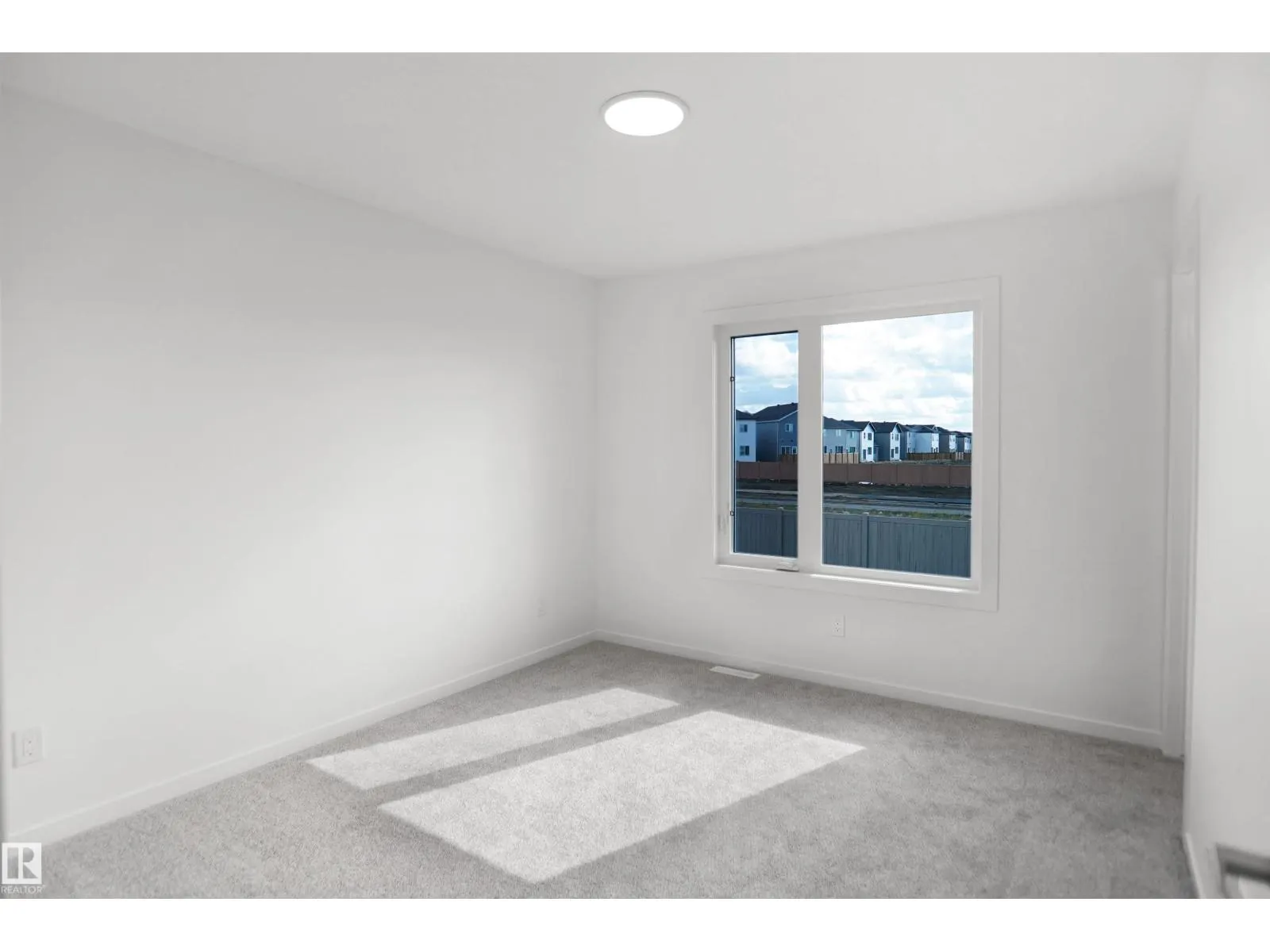 20917 24 AV NW