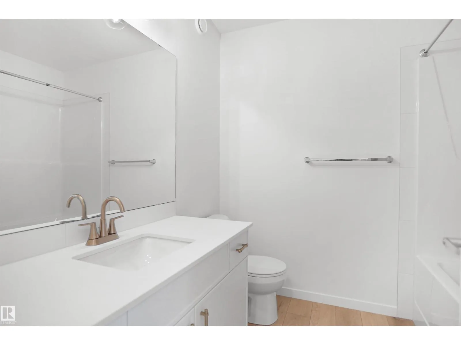 20917 24 AV NW