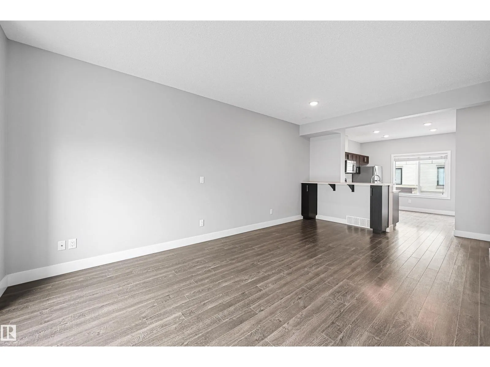 #30 804 WELSH DR SW