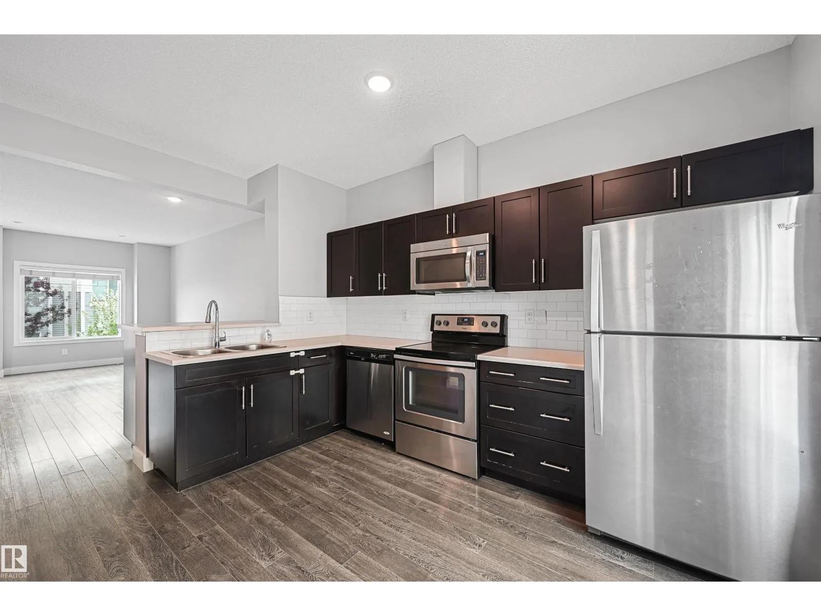 #30 804 WELSH DR SW