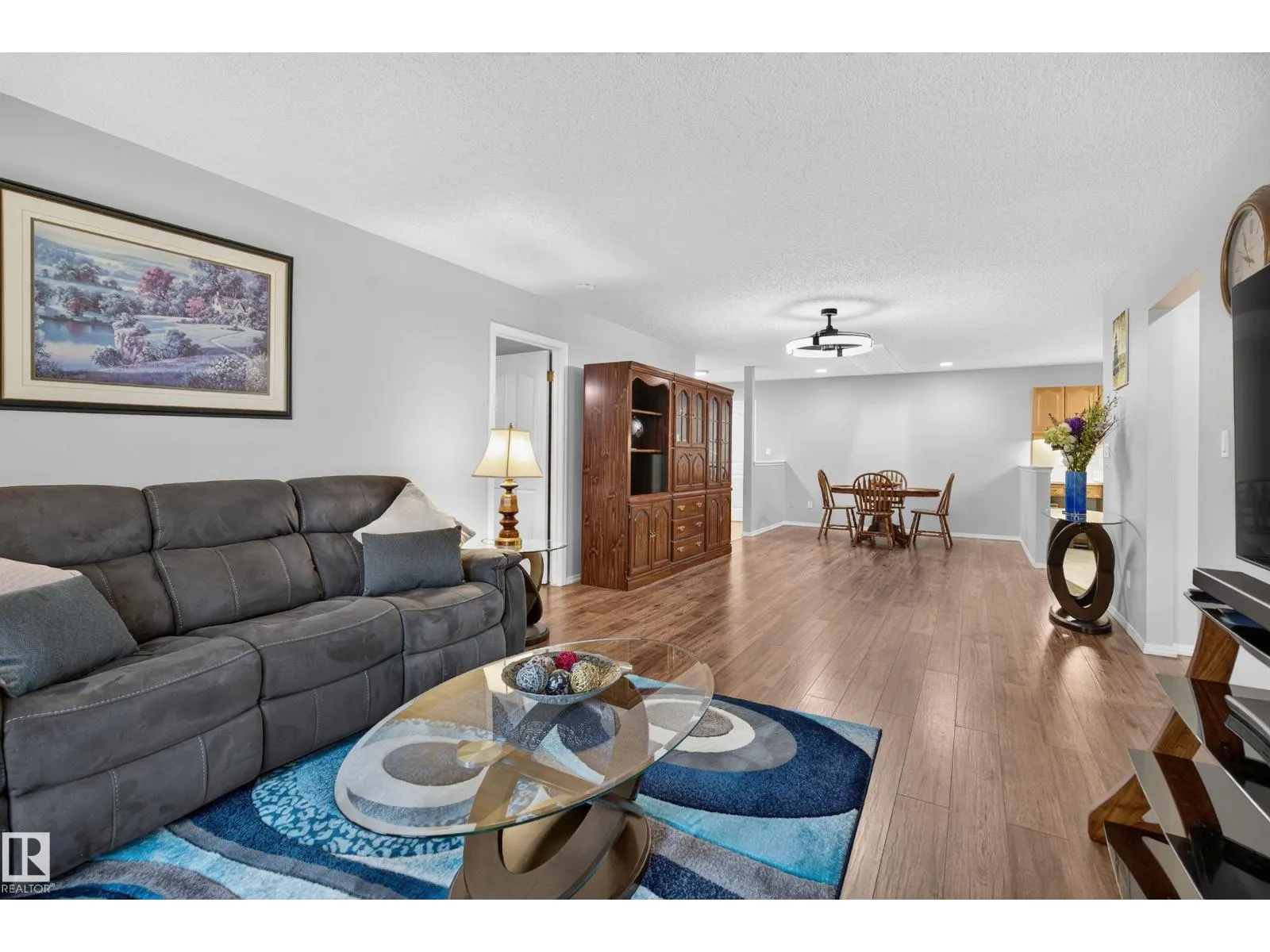 #303 45 GERVAIS RD