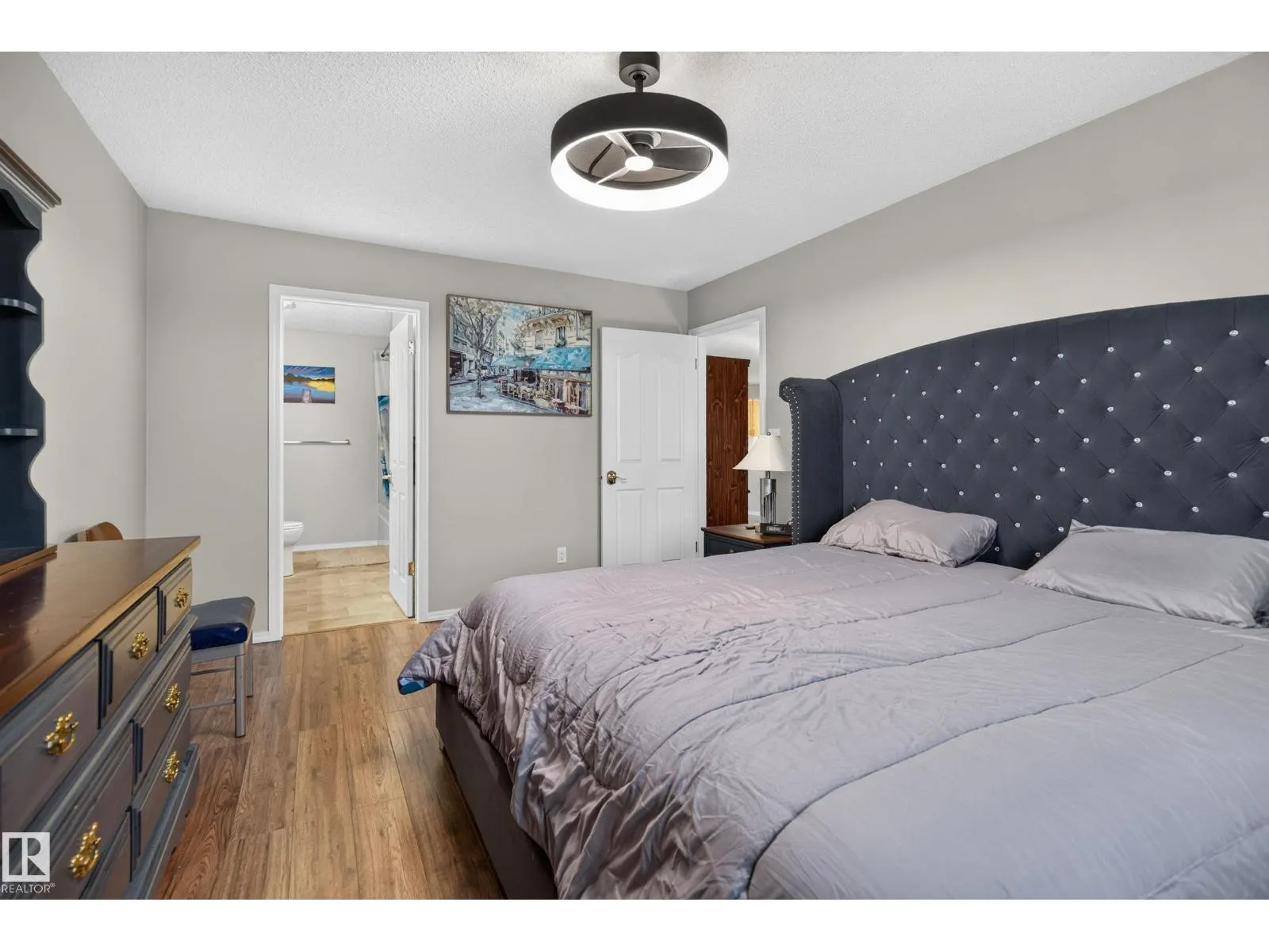 #303 45 GERVAIS RD